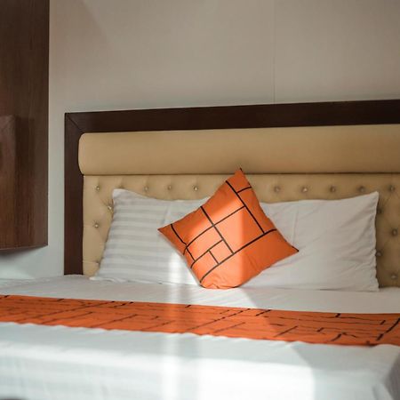 Goho Rooms Badar Carachi Exterior foto