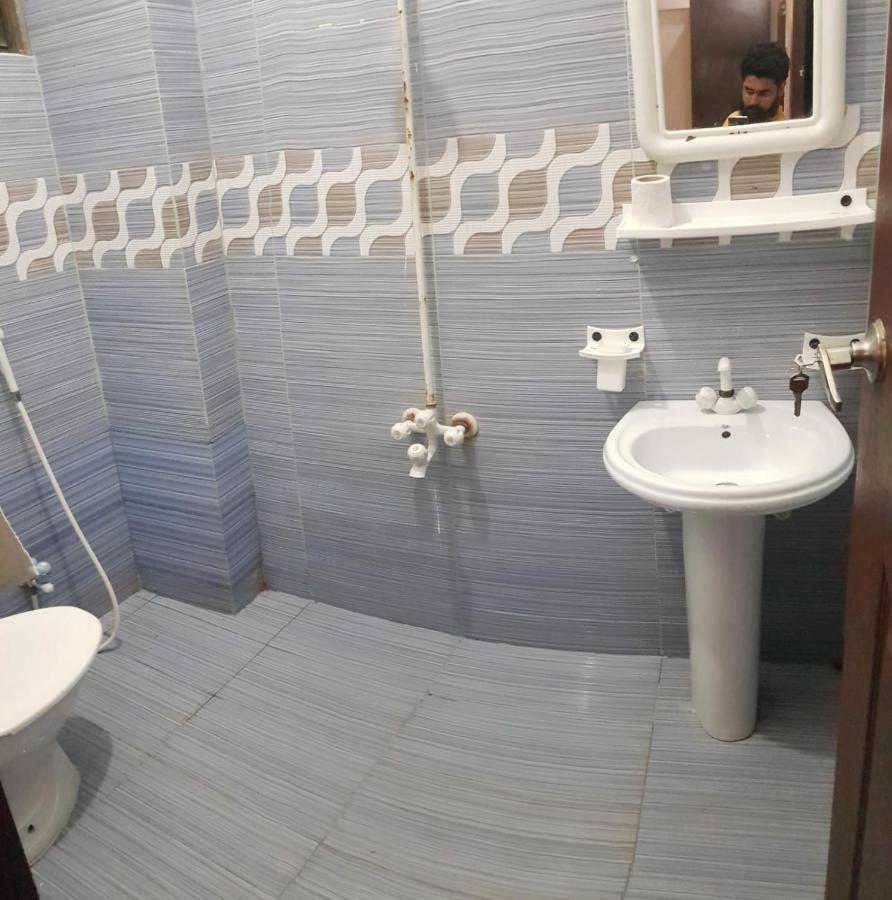 Goho Rooms Badar Carachi Exterior foto