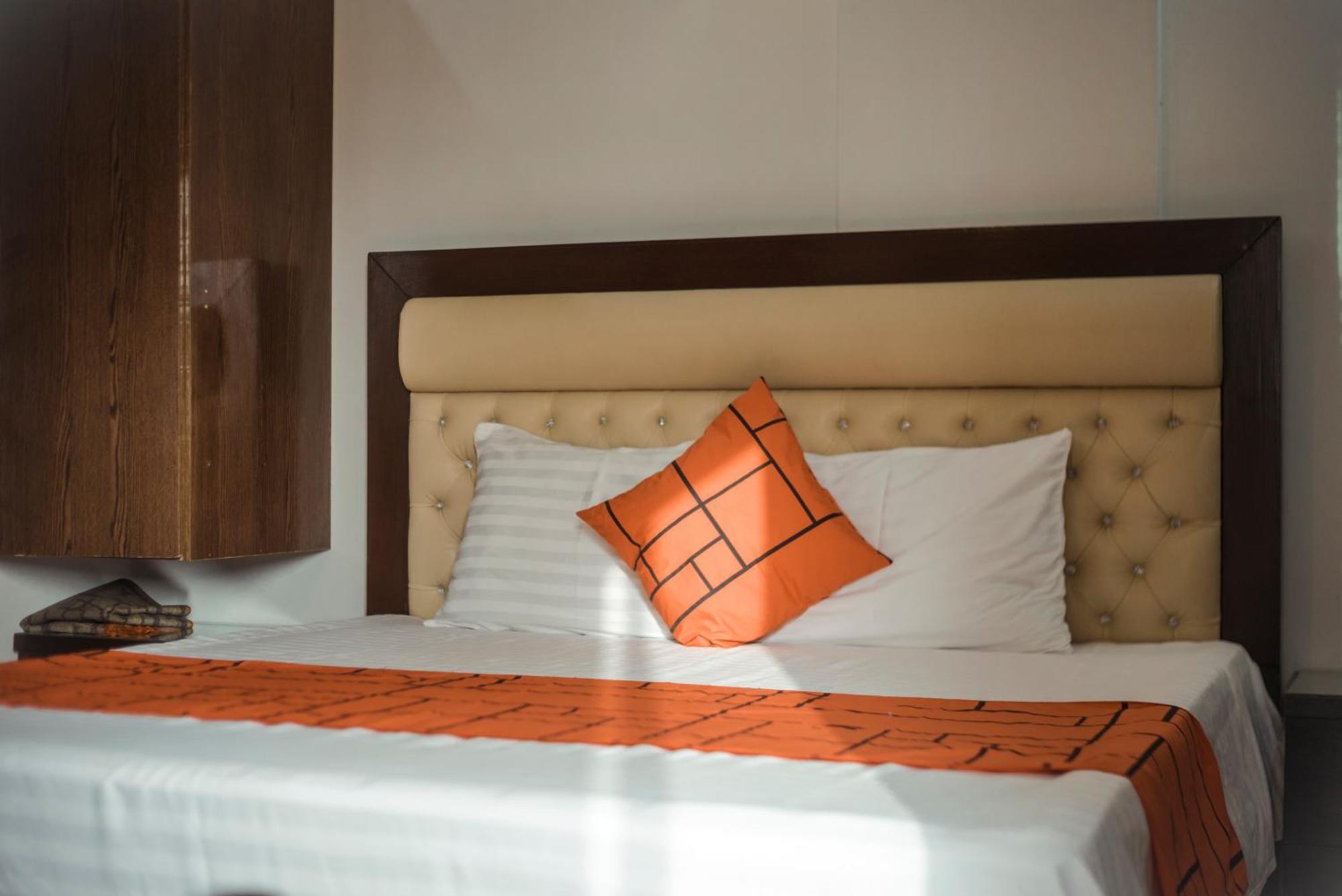 Goho Rooms Badar Carachi Exterior foto