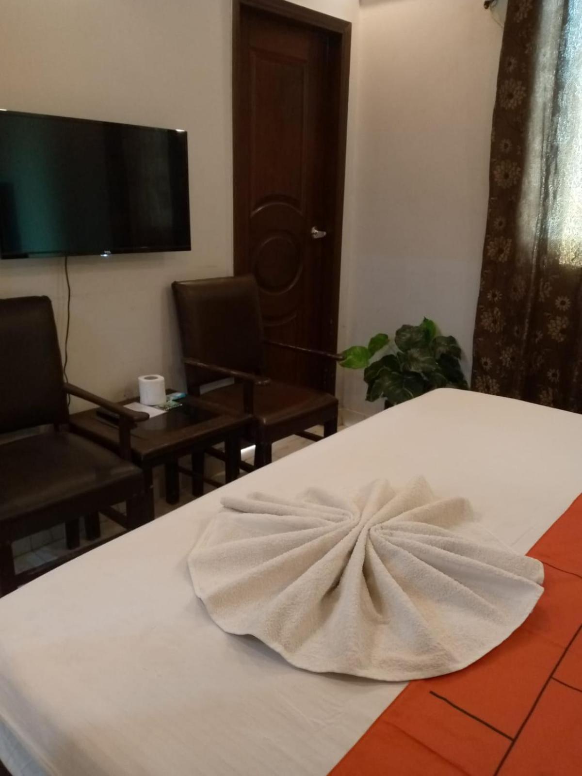 Goho Rooms Badar Carachi Exterior foto