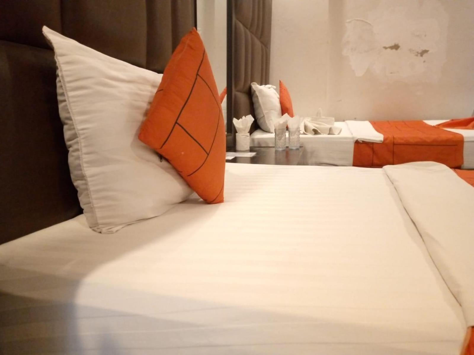 Goho Rooms Badar Carachi Exterior foto