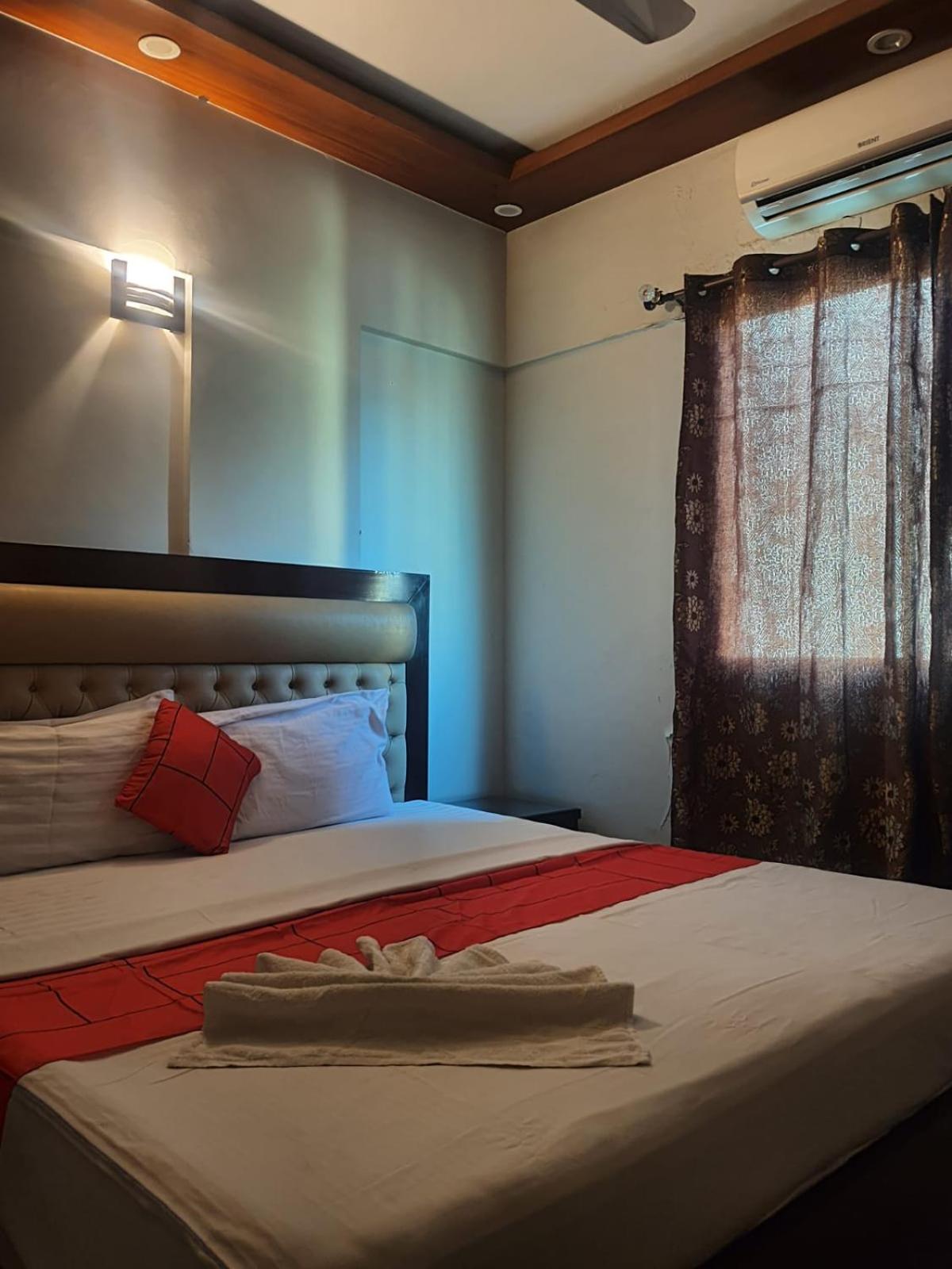 Goho Rooms Badar Carachi Exterior foto