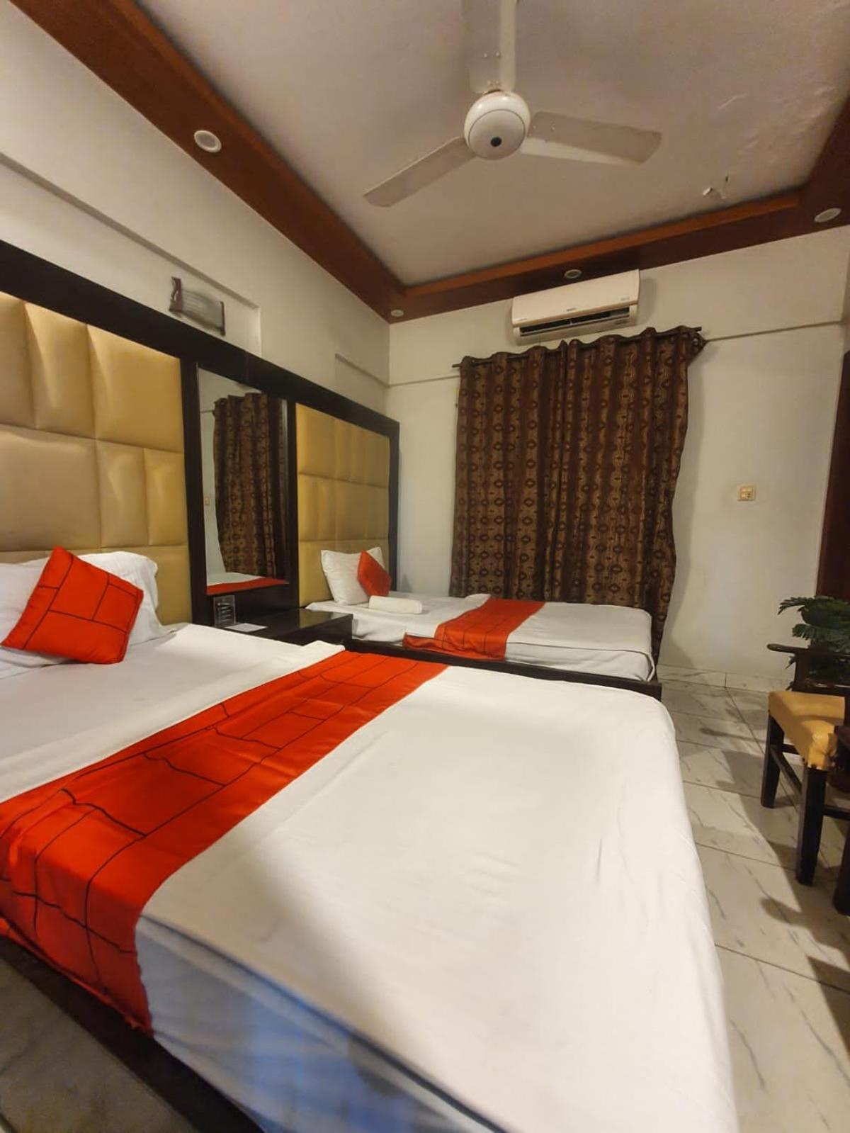 Goho Rooms Badar Carachi Exterior foto