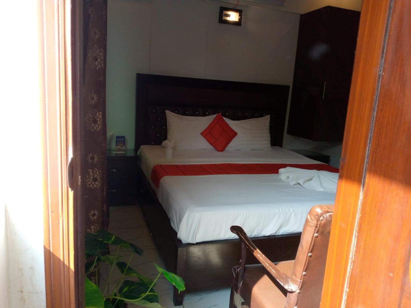 Goho Rooms Badar Carachi Exterior foto