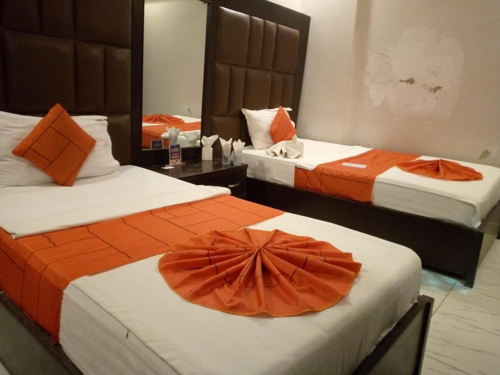 Goho Rooms Badar Carachi Exterior foto