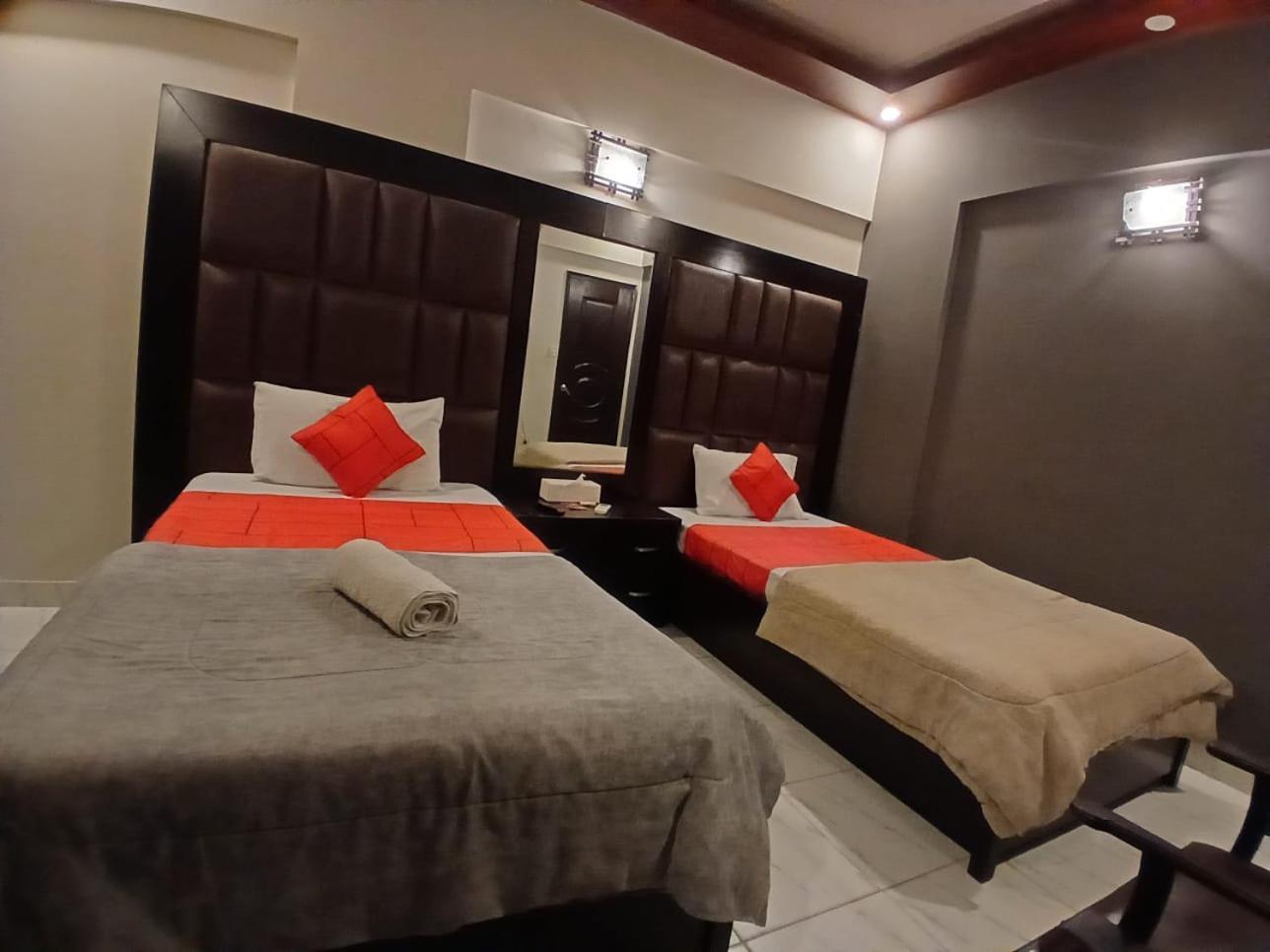 Goho Rooms Badar Carachi Exterior foto