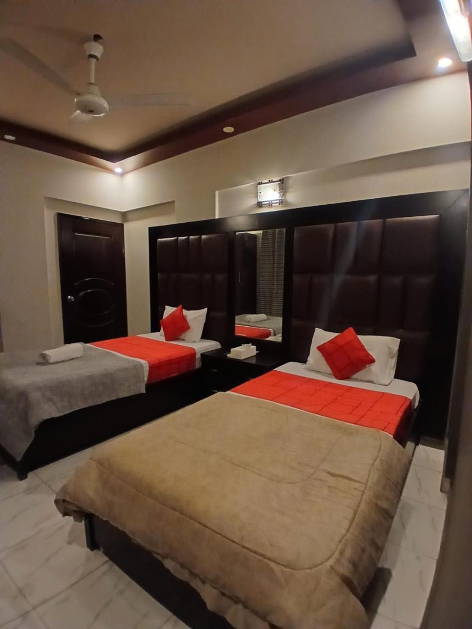 Goho Rooms Badar Carachi Exterior foto
