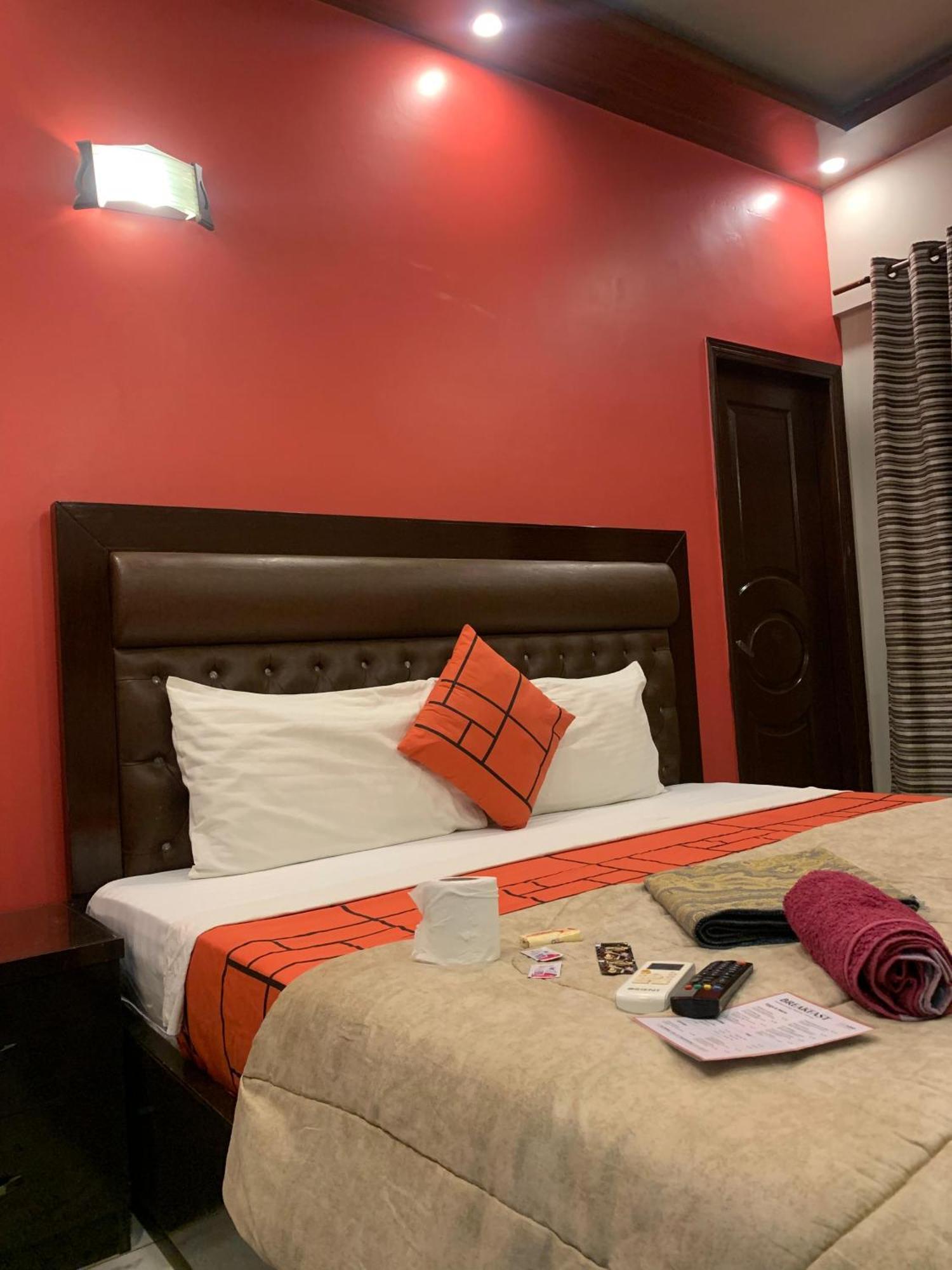 Goho Rooms Badar Carachi Exterior foto